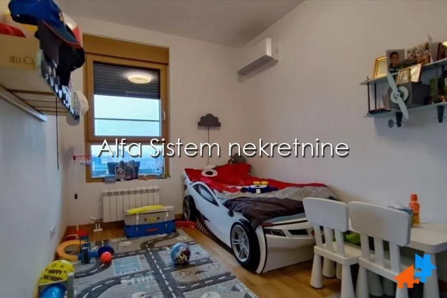Izdavanje, četvorosoban stan, 110m², Novi Beograd Blok 65, Novi Beograd Sve Podlokacije