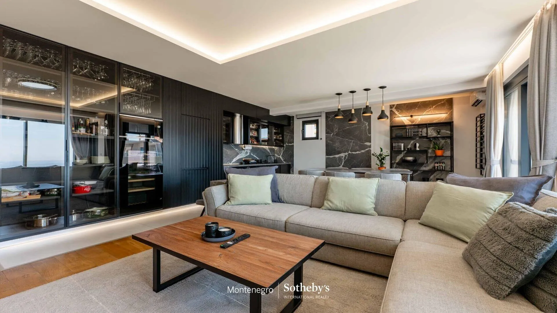 Sale, three bedroom apartment, 125m², Bečići, Budva