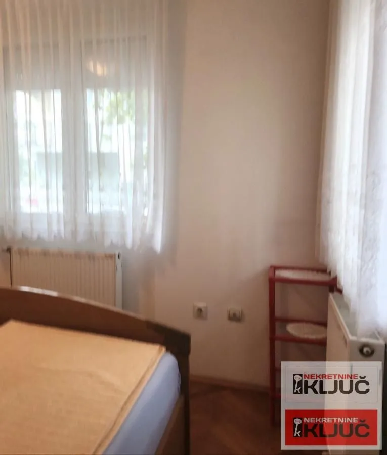 Izdavanje, dvosoban stan, 54m², Grbavica, Novi Sad Sve Podlokacije