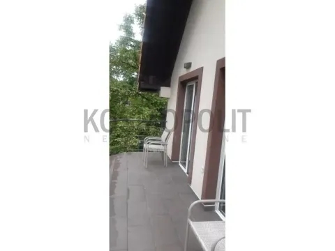 Prodaja, četvorosoban stan, 140m², Zemun Centar, Zemun Sve Podlokacije - image 8