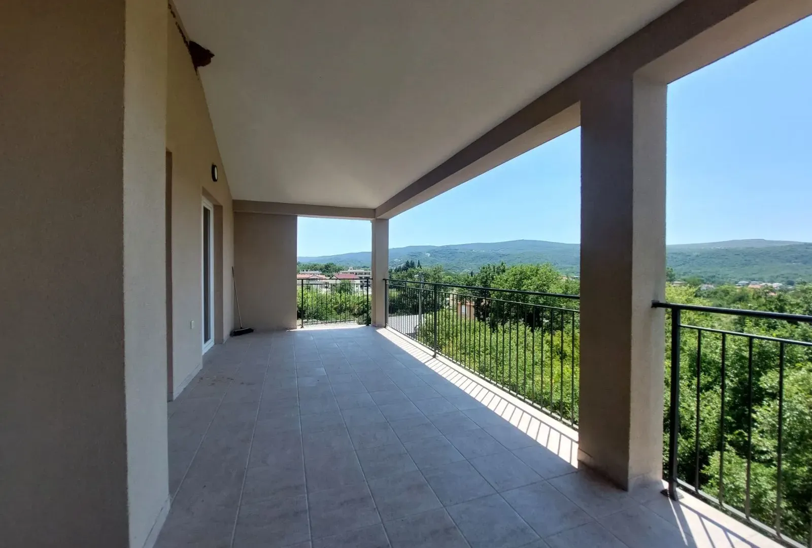 Rent, two bedroom apartment, 100m², Radanovići, Kotor