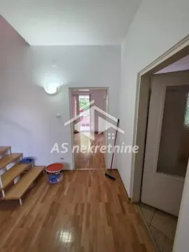Izdavanje, četvorosoban stan, 104m², Savski Venac, Beograd - image 4