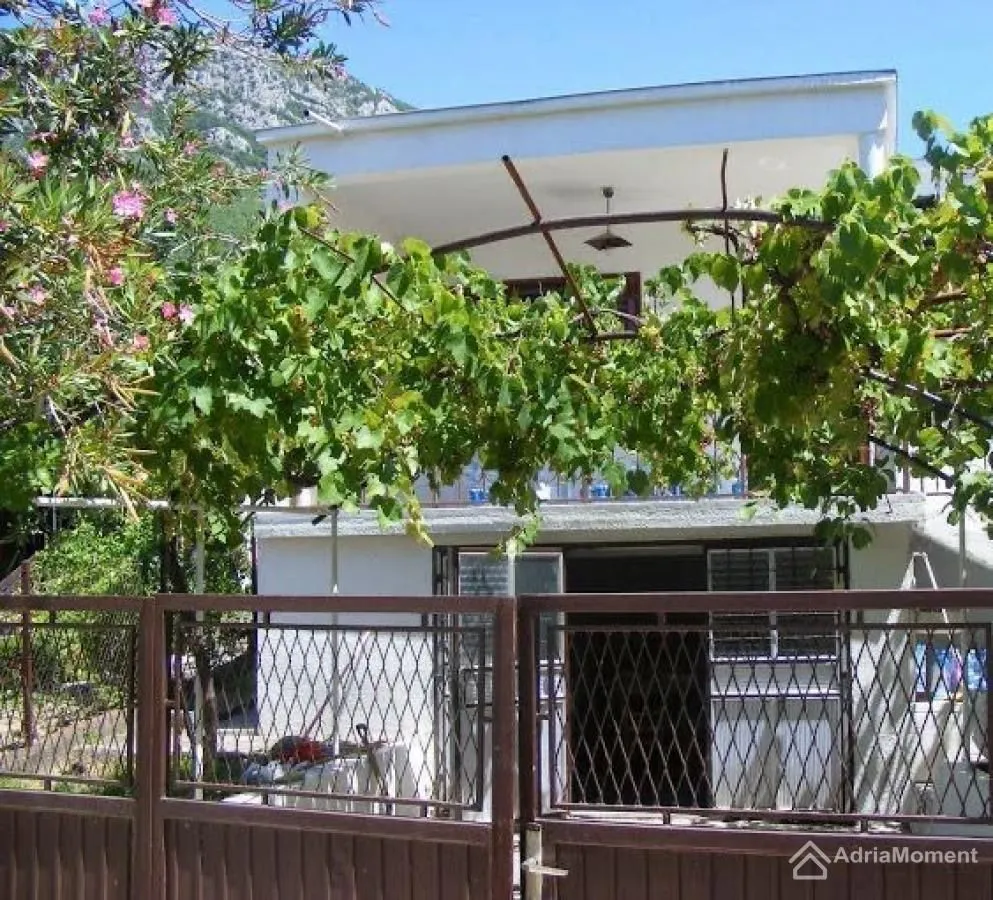 Prodaja, kuća, 140m², Šušanj, Bar