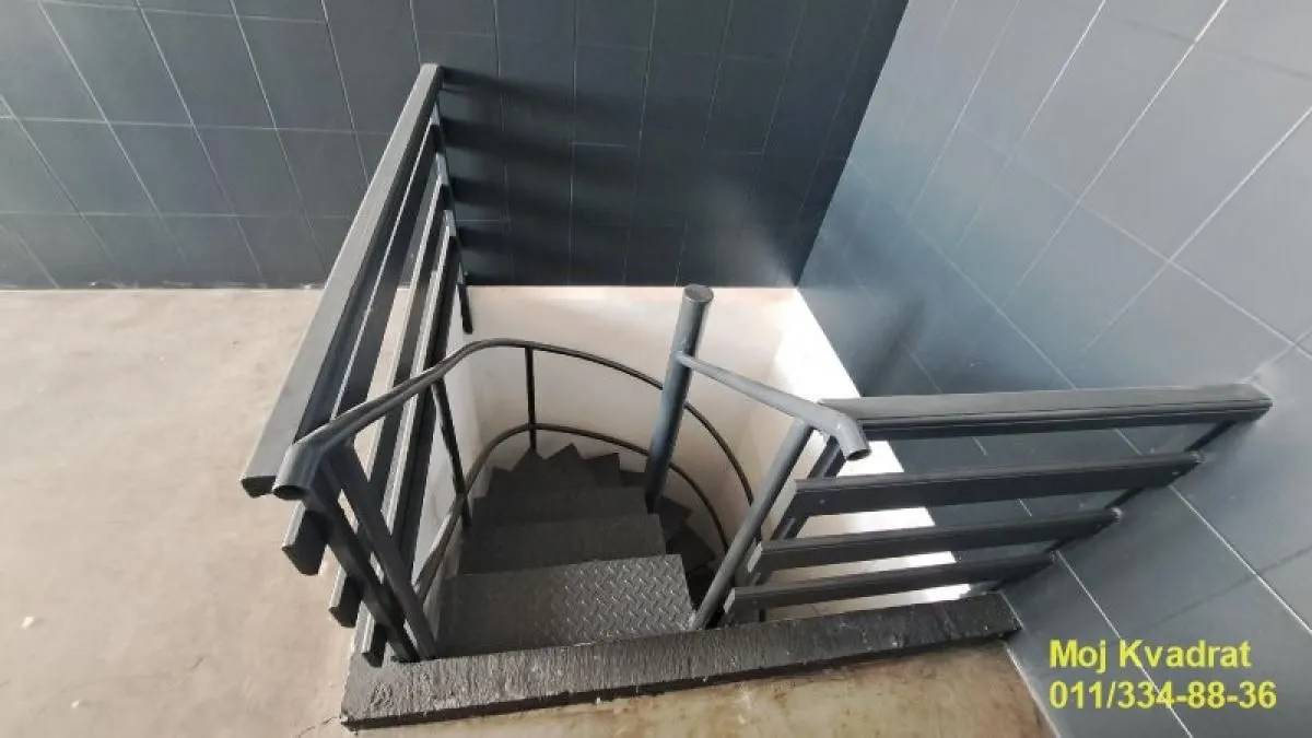 Rent, office space, 1212m², Pančevo, Srbija