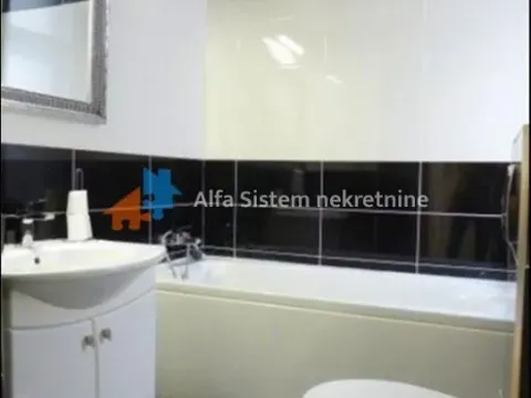 Izdavanje, četvorosoban stan, 120m², Stari Grad, Beograd - image 8