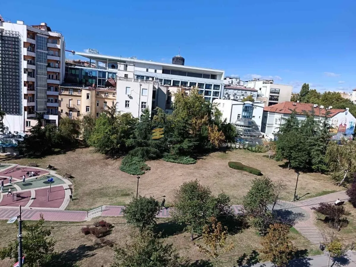 Izdavanje, trosoban stan, 66m², Slavija, Vračar Sve Podlokacije