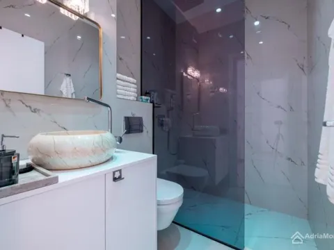 Sale, one bedroom apartment, 56m², Rafailovići, Budva - image 22