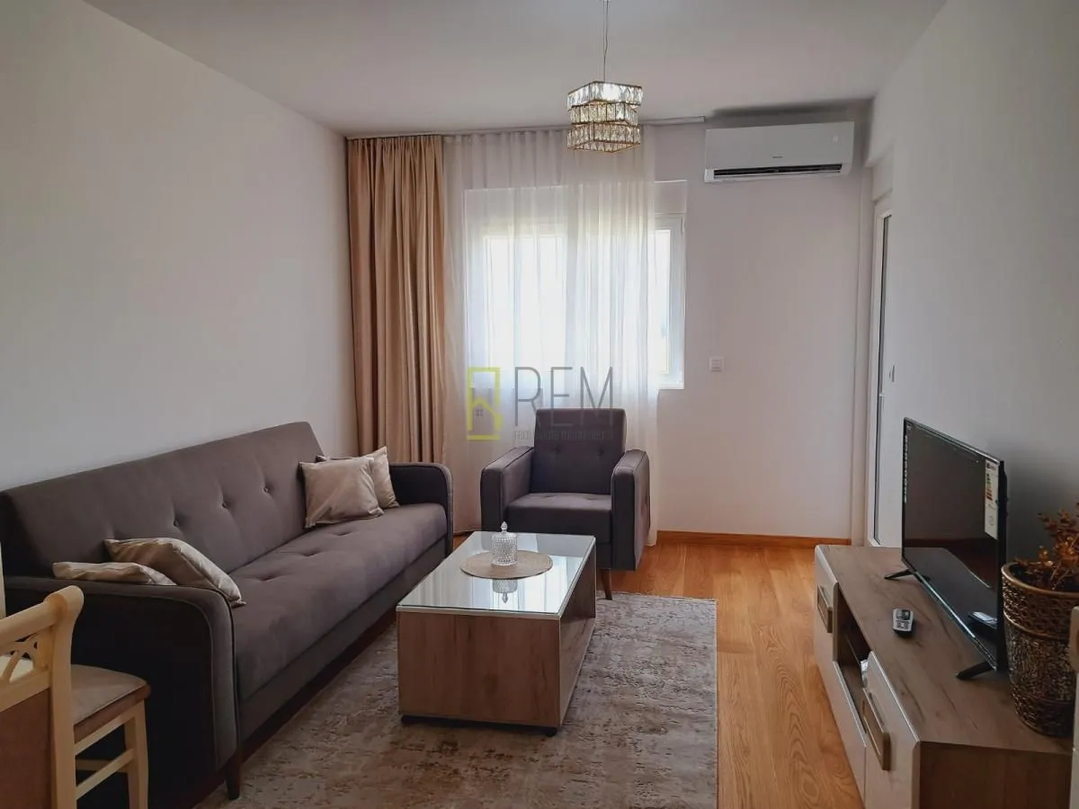 Rent, one bedroom apartment, 48m², City Kvart, Podgorica
