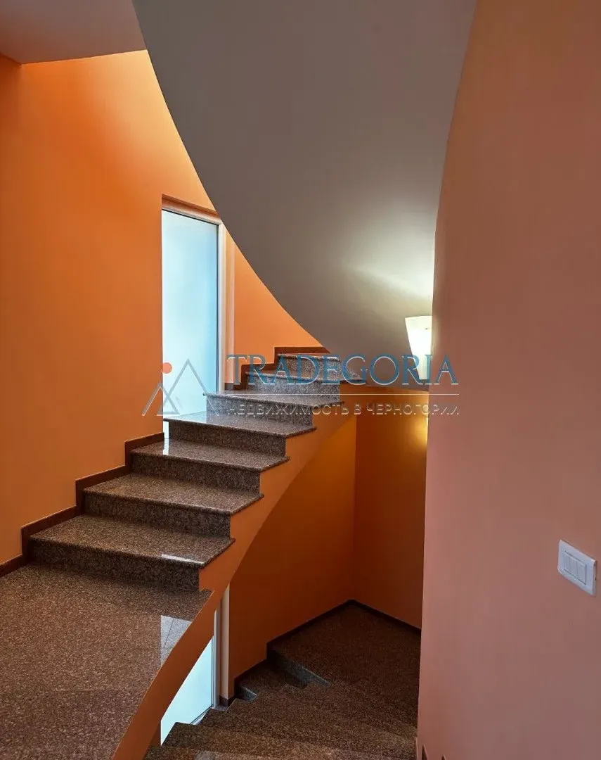 Sale, house, 859m², Dobra Voda, Bar