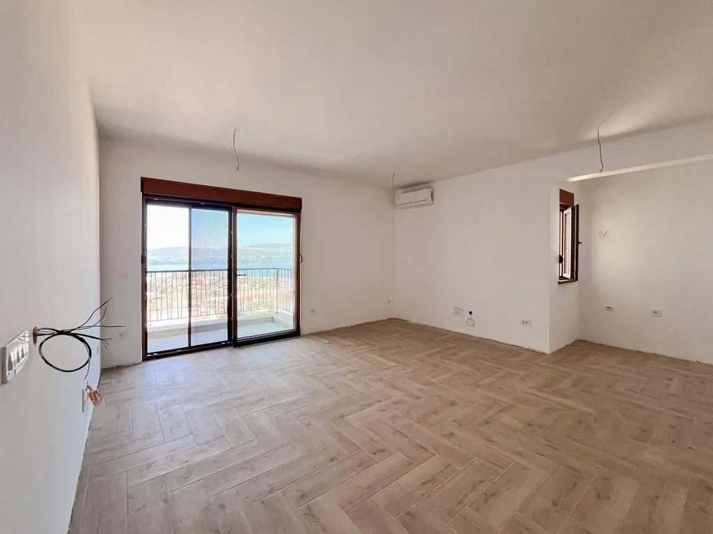 Prodaja, dvosoban stan, 72m², Kava, Tivat