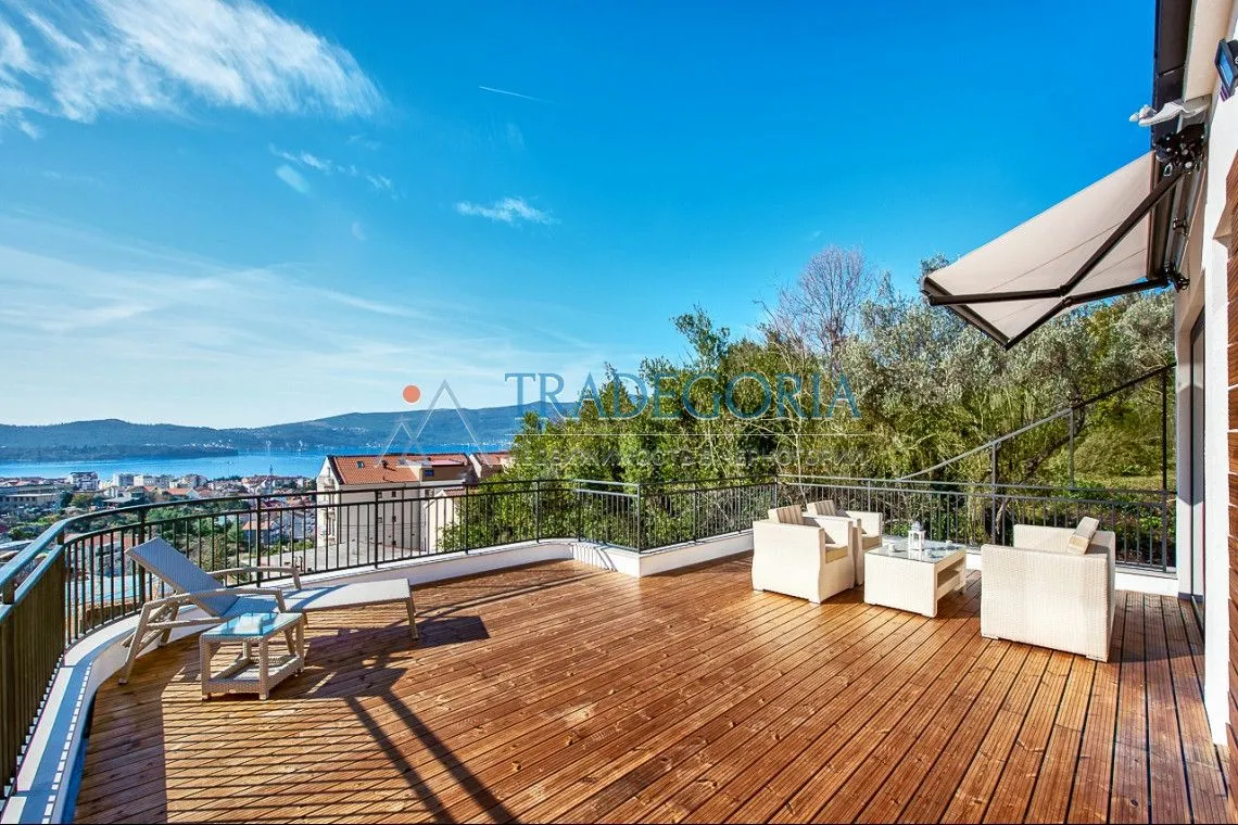 Prodaja, kuća, 180m², Tivat, Crna Gora