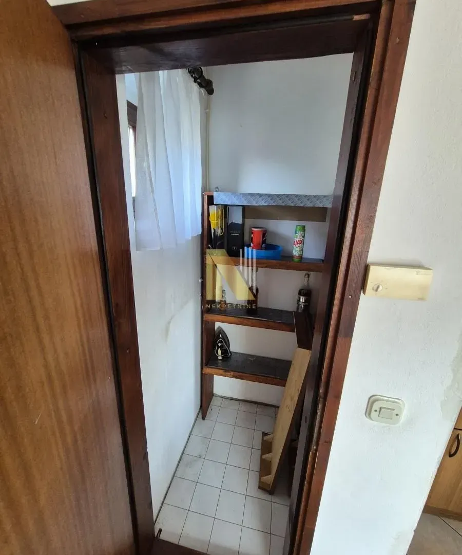 Prodaja, kuća, 219m², Petrovaradin, Novi Sad