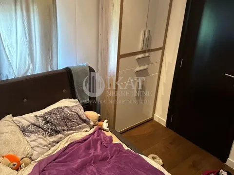 Sale, four bedroom apartment, 125m², Bežanija, Beograd
