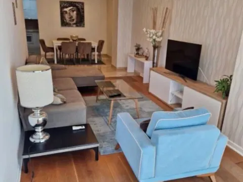 Izdavanje, jednosoban stan, 57m², Centar, Budva - image 2