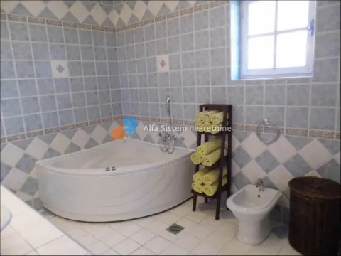 Rent, house, 400m², Voždovac Sve Podlokacije, Beograd - image 27