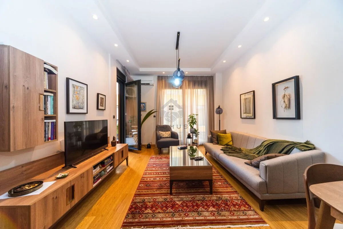 Izdavanje, jednosoban stan, 52m², Podgorica, Crna Gora