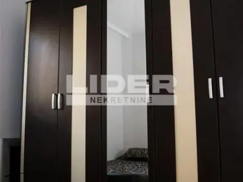 Prodaja, kuća, 198m², Ledine, Beograd - image 18