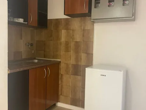 Izdavanje, poslovni prostor, 45m², Zaobilaznica, Budva - image 4