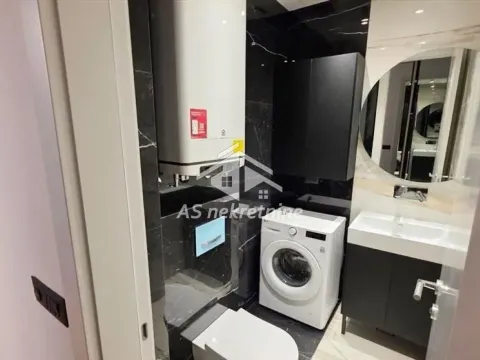 Izdavanje, trosoban stan, 95m², Savski Venac, Beograd - image 16