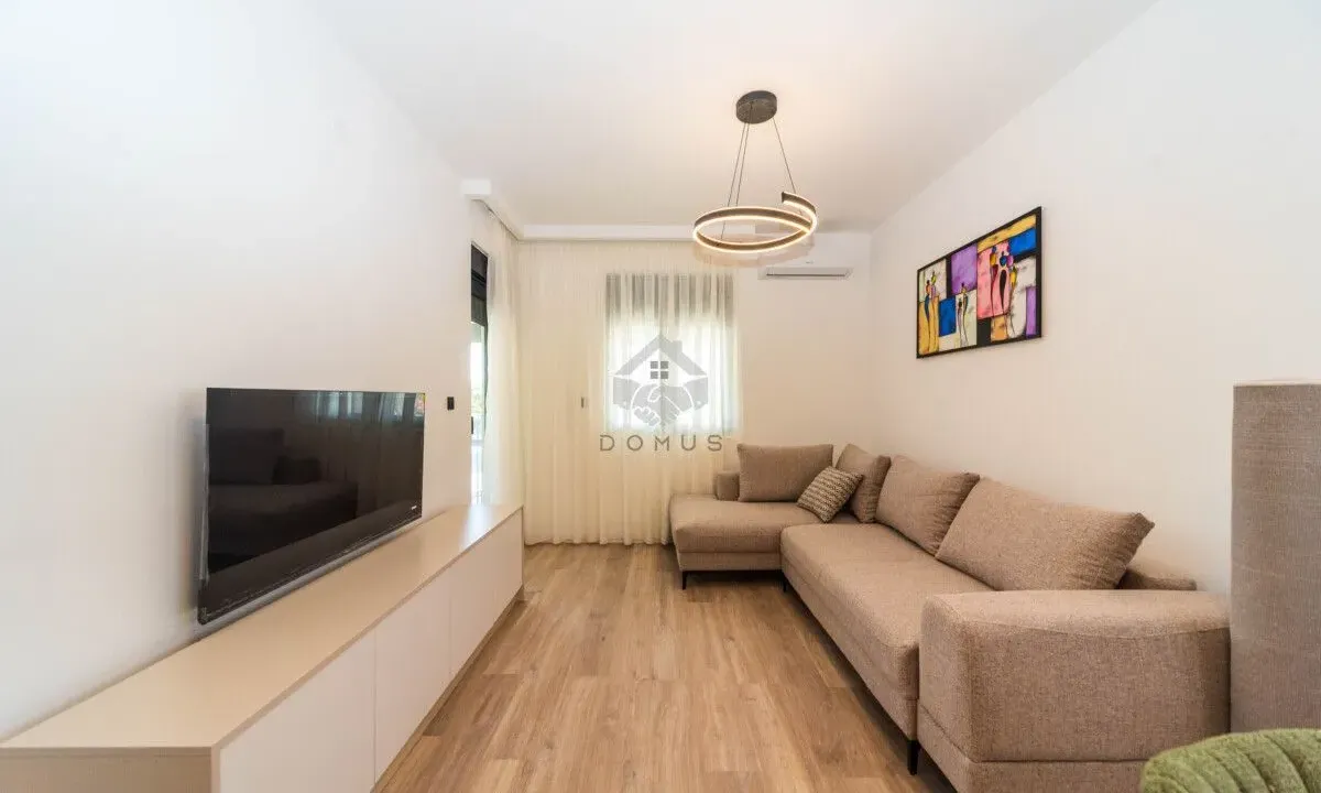 Izdavanje, jednosoban stan, 45m², Zabjelo, Podgorica