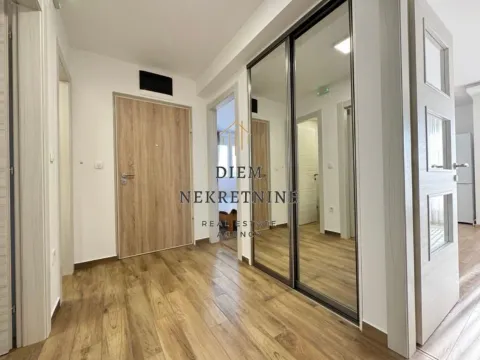 Rent, three bedroom apartment, 100m², Zagorič, Podgorica - image 8