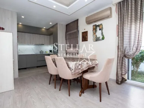 Izdavanje, kuća, 200m², Donji Kokoti, Podgorica - image 14