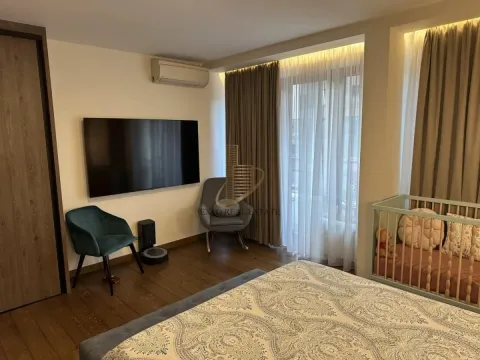 Prodaja, četvorosoban stan, 115m², Južni Bulevar, Vračar Sve Podlokacije - image 8