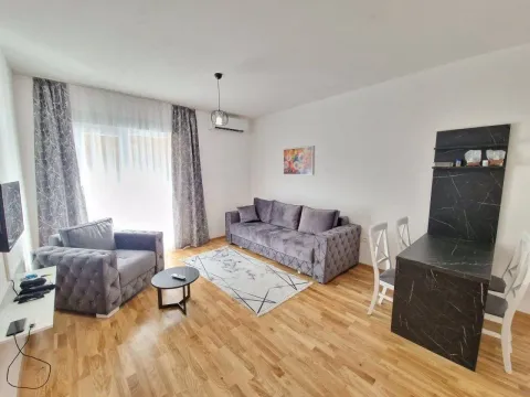 Sale, one bedroom apartment, 40m², Bečići, Budva - image 7