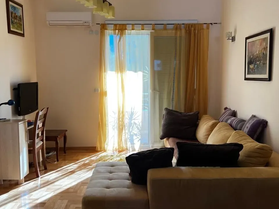 Sale, two bedroom apartment, 73m², Đenovići, Herceg Novi