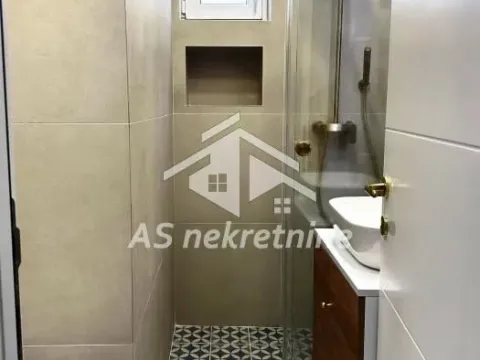 Izdavanje, stan, 40m², Stari Grad, Beograd - image 16