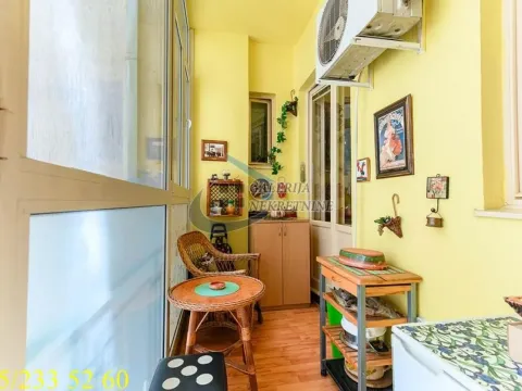 Prodaja, trosoban stan, 85m², Slavija, Vračar Sve Podlokacije - image 16