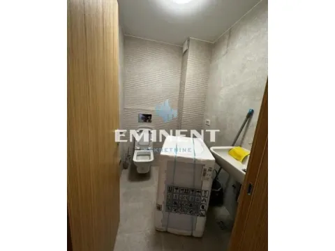 Izdavanje, trosoban stan, 80m², Stari Grad, Beograd - image 14