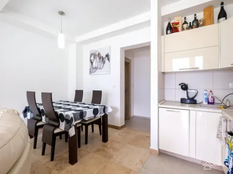 Prodaja, dvosoban stan, 68m², Kostanjica, Kotor - image 6