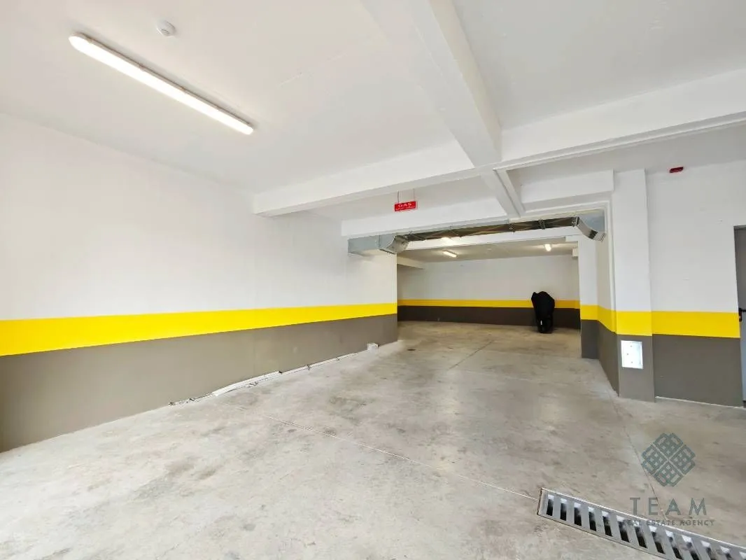 Sale, four bedroom apartment, 199m², Lazi, Budva