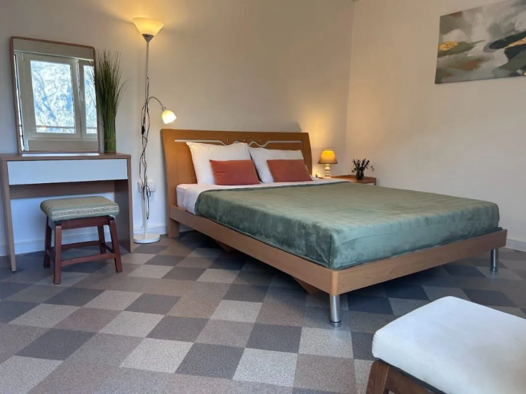Prodaja, kuća, 263m², Prčanj, Kotor