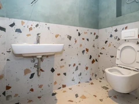 Izdavanje, četvorosoban stan, 142m², Zabjelo, Podgorica - image 10