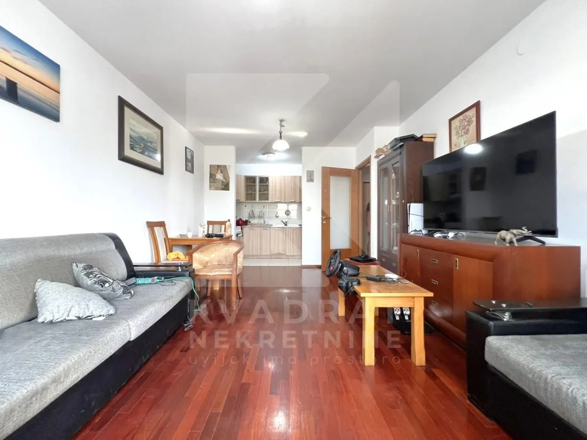 Rent, three bedroom apartment, 80m², Stari Aerodrom, Podgorica