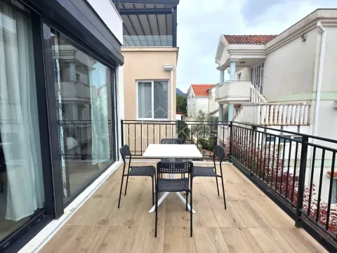 Prodaja, stan, 55m², Tivat, Crna Gora - image 2