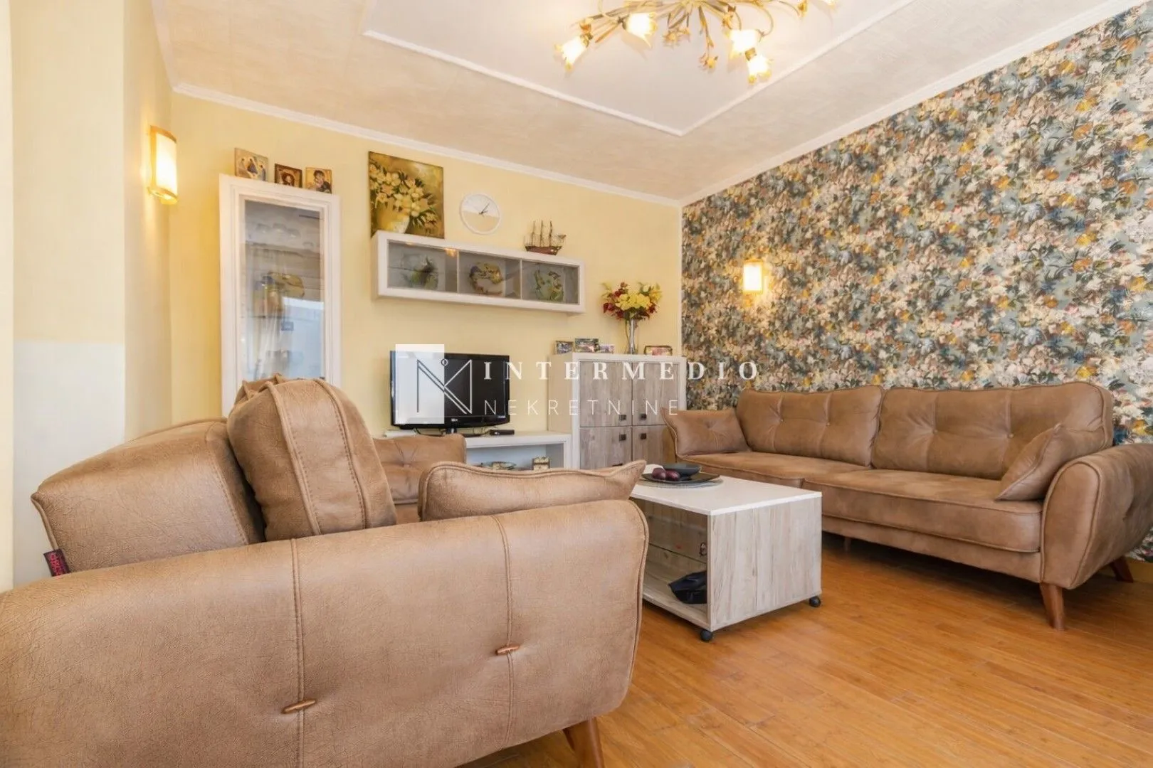 Prodaja, jednosoban stan, 60m², Centar, Herceg Novi