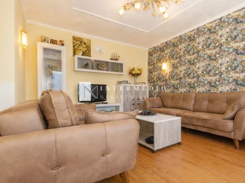 Prodaja, jednosoban stan, 60m², Centar, Herceg Novi - image 3