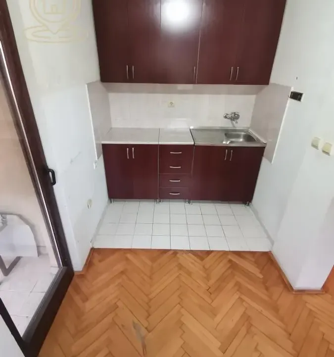 Prodaja, jednosoban stan, 44m², Karaburma, Palilula Sve Podlokacije