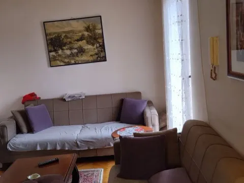 Prodaja, trosoban stan, 108m², Malo Brdo, Podgorica - image 1