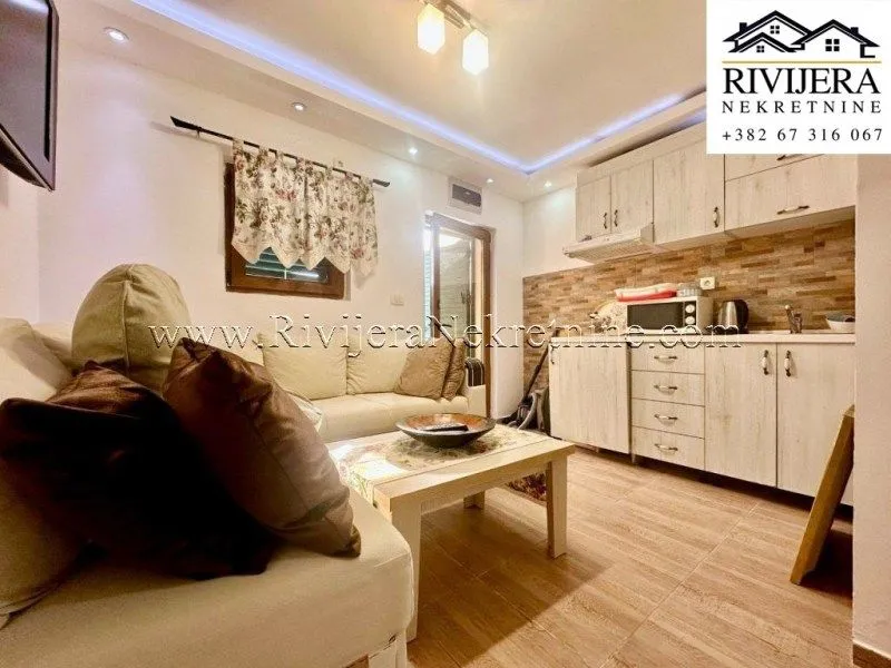 Prodaja, kuća, 111m², Tivat, Crna Gora