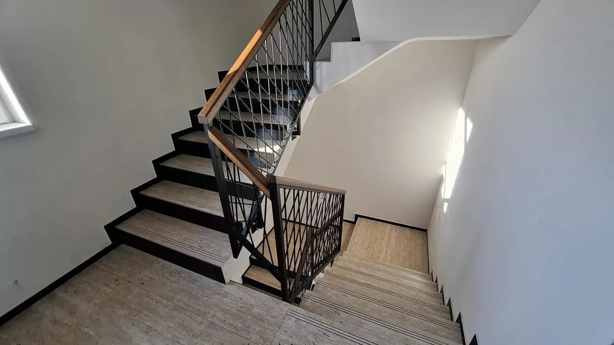 Prodaja, četvorosoban stan, 95m², Veternik, Novi Sad Sve Podlokacije