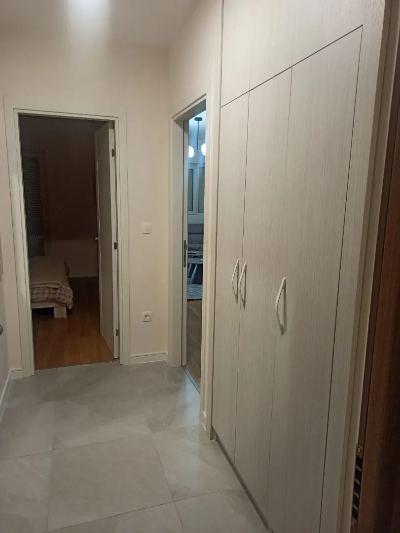 Izdavanje, dvosoban stan, 47m², City Kvart, Podgorica