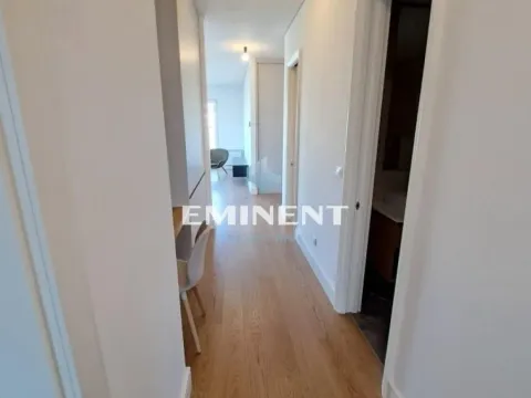 Izdavanje, trosoban stan, 93m², Savski Venac, Beograd - image 5