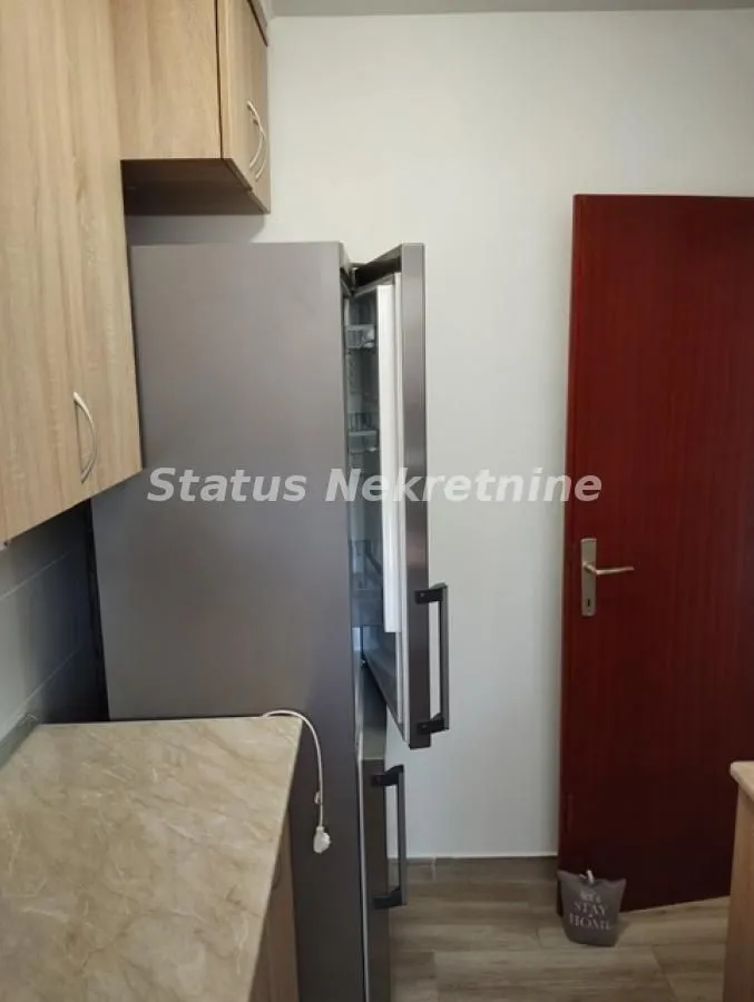 Izdavanje, jednosoban stan, 34m², Novo naselje, Novi Sad