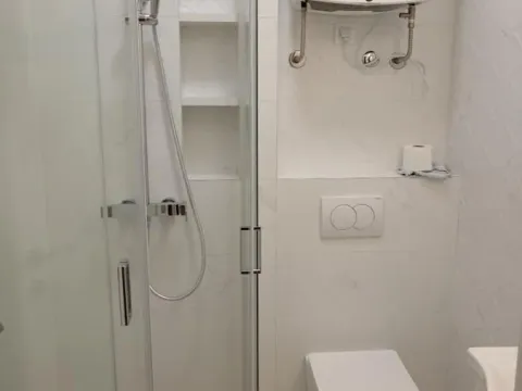 Izdavanje, dvosoban stan, 50m², Stari Grad, Beograd - image 13