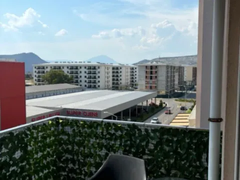 Izdavanje, jednosoban stan, 54m², City Kvart, Podgorica - image 5