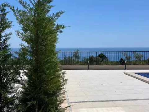 Prodaja, kuća, 220m², Rijeka Reževići, Budva - image 3